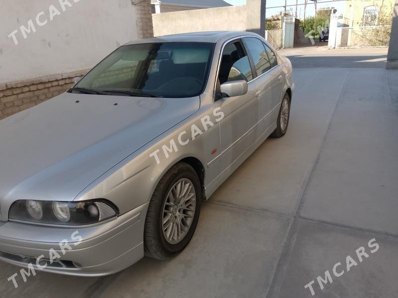 BMW 528 2002 - 90 000 TMT - Mary - img 4