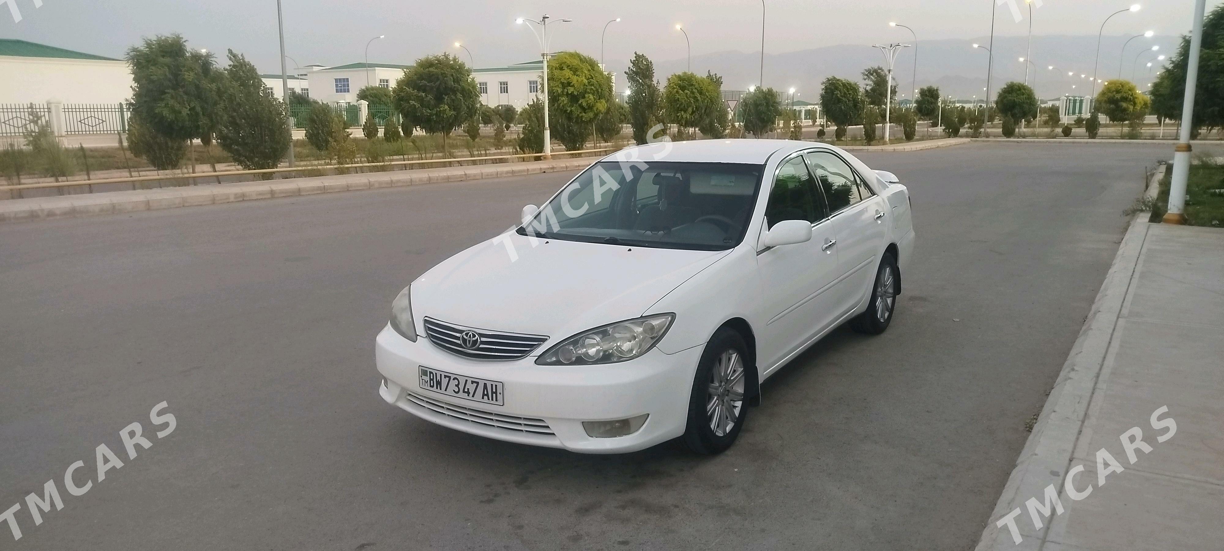 Toyota Camry 2005 - 140 000 TMT - Ак-Бугдайский этрап - img 2
