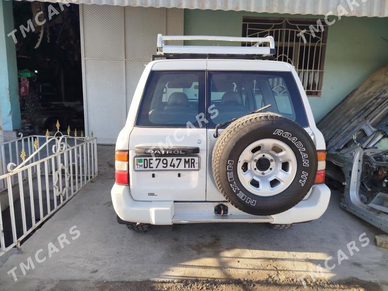 Nissan Patrol 2000 - 140 000 TMT - Мары - img 4