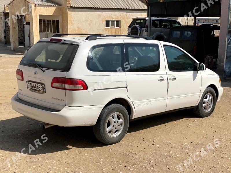 Toyota Sienna 2001 - 147 000 TMT - Esenguly - img 3