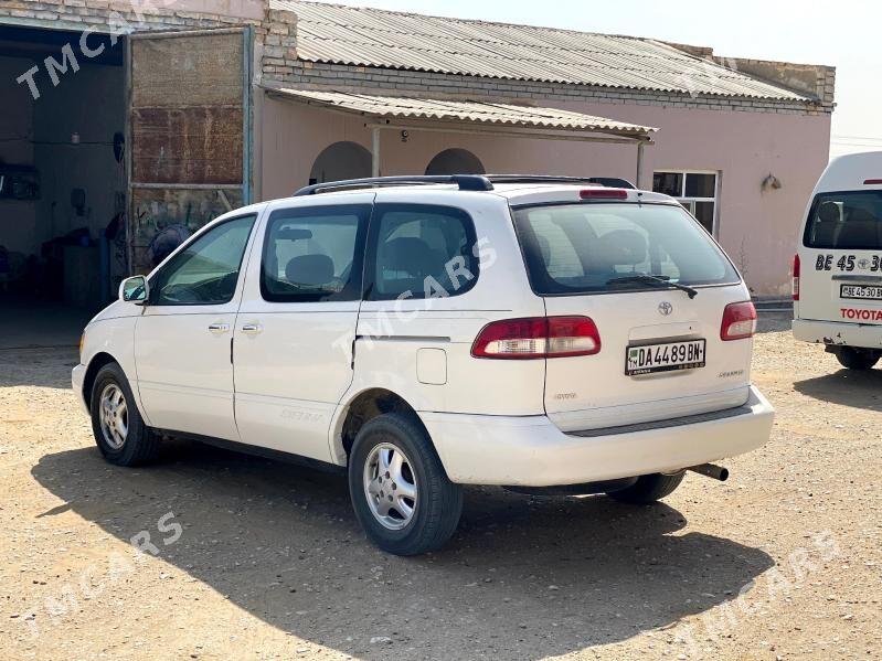 Toyota Sienna 2001 - 147 000 TMT - Esenguly - img 4