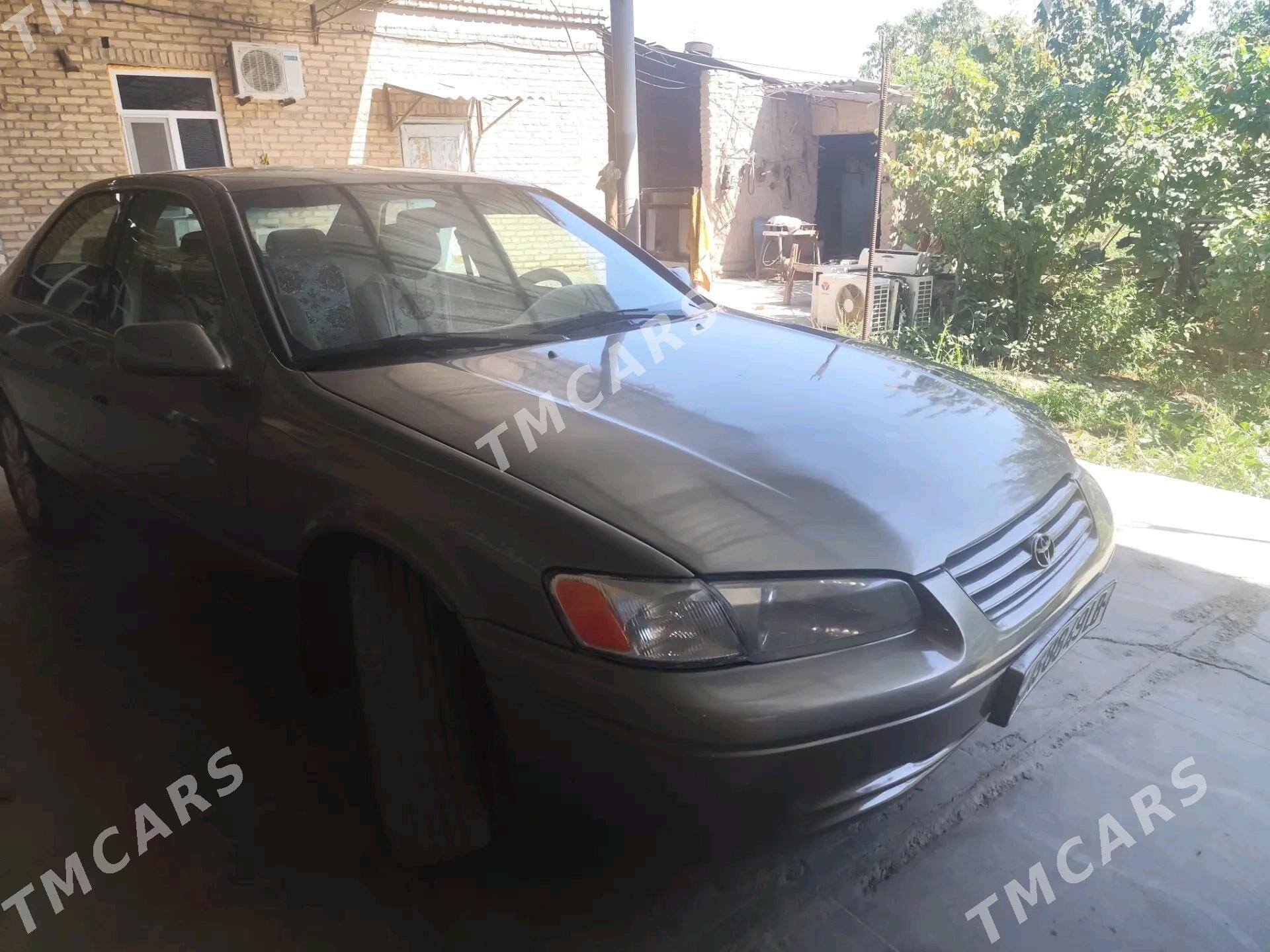 Toyota Camry 1999 - 110 000 TMT - Дянев - img 2