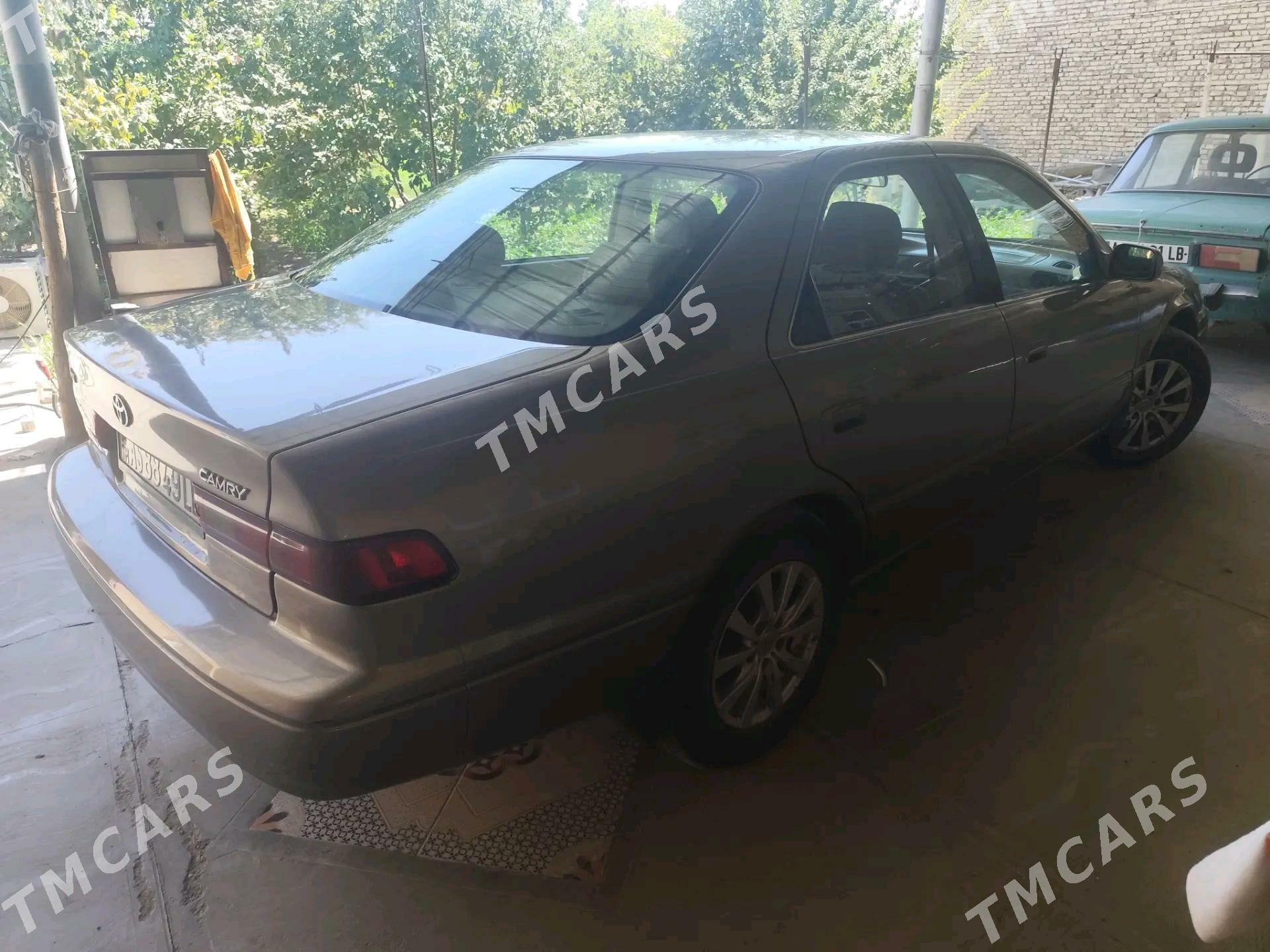 Toyota Camry 1999 - 110 000 TMT - Дянев - img 4