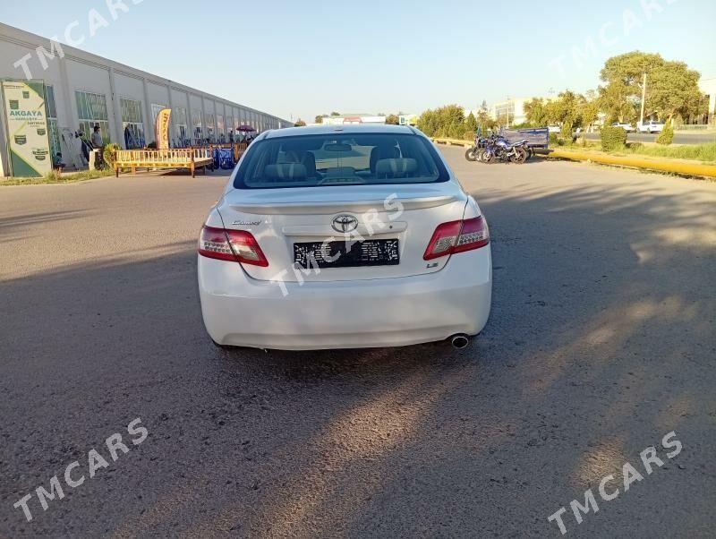 Toyota Camry 2010 - 130 000 TMT - Теджен - img 5