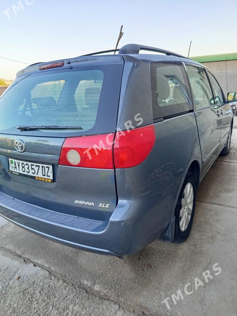 Toyota Sienna 2008 - 200 000 TMT - Daşoguz - img 2