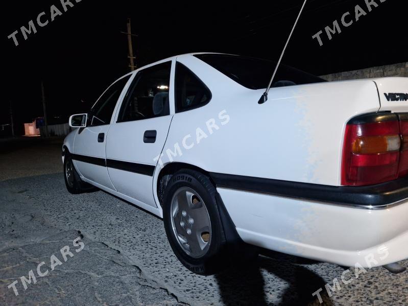 Opel Vectra 1990 - 60 000 TMT - Бахарден - img 2