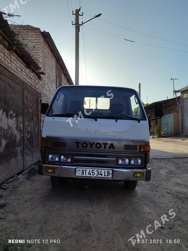 Toyota Dyna 1998 - 90 000 TMT - Farap - img 3