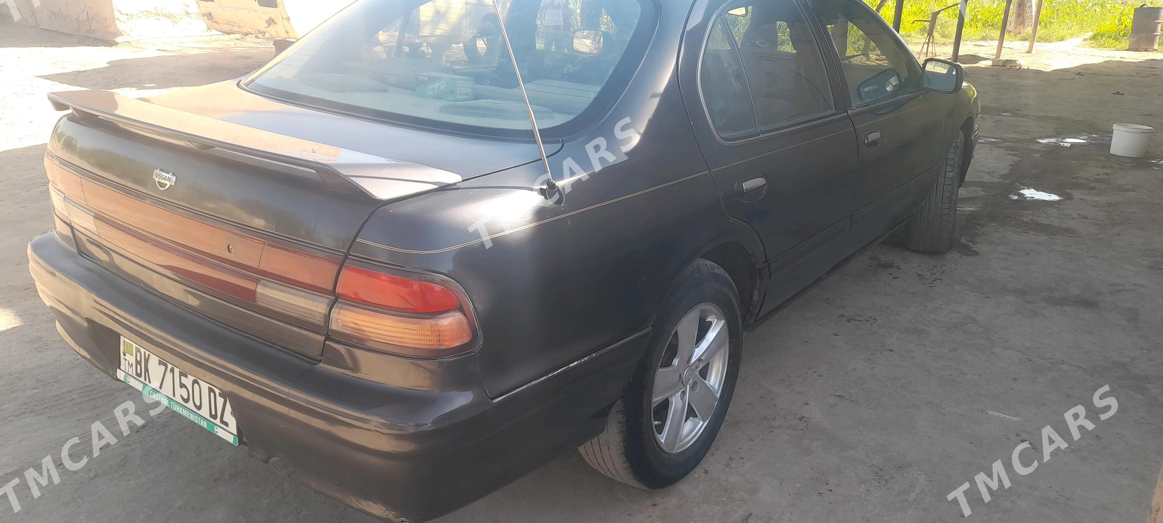 Nissan Maxima 1995 - 33 000 TMT - Гурбансолтан Едже - img 4
