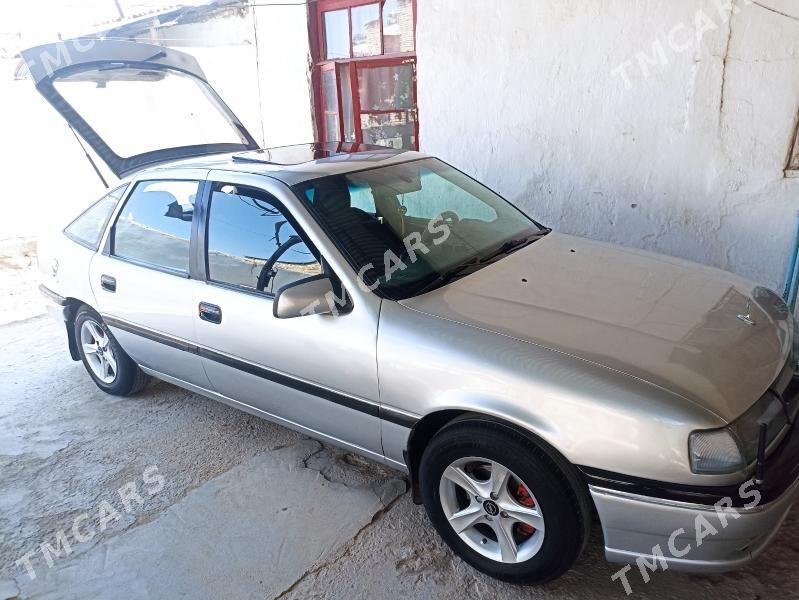 Opel Vectra 1989 - 34 000 TMT - Dänew - img 6