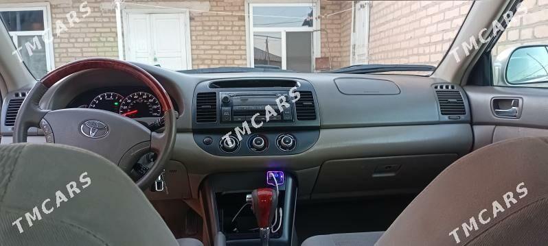 Toyota Camry 2005 - 190 000 TMT - Байрамали - img 4