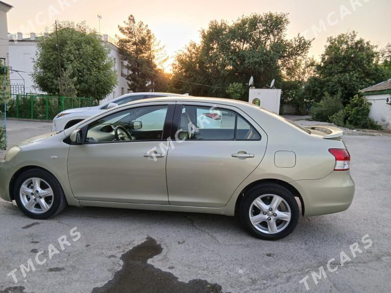 Toyota Yaris 2007 - 127 000 TMT - 1 мкр - img 3