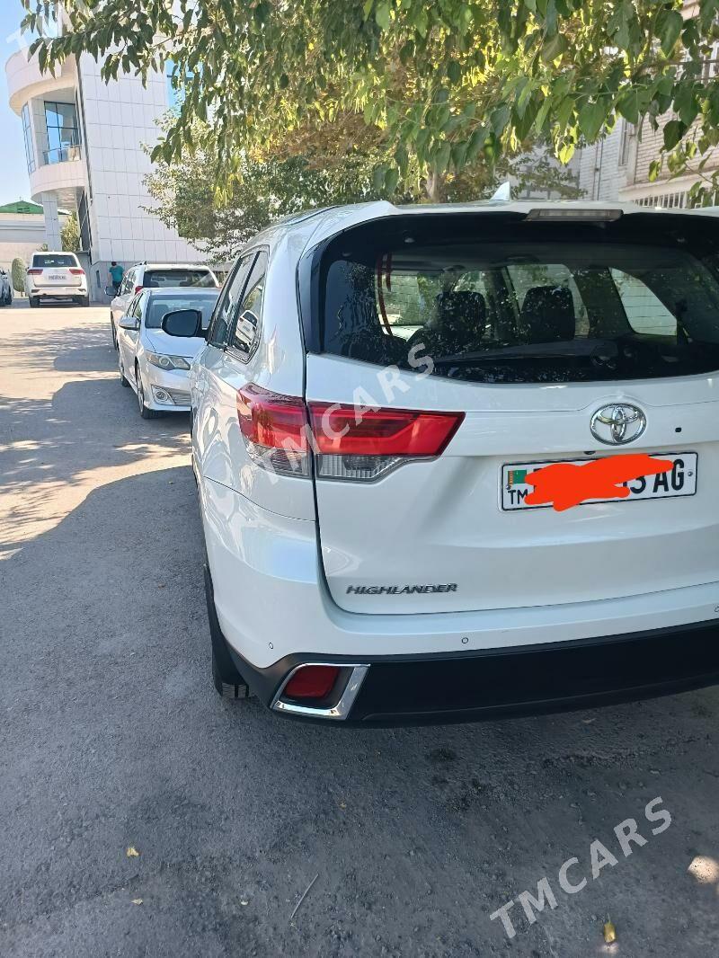 Toyota Highlander 2019 - 415 000 TMT - Ашхабад - img 2
