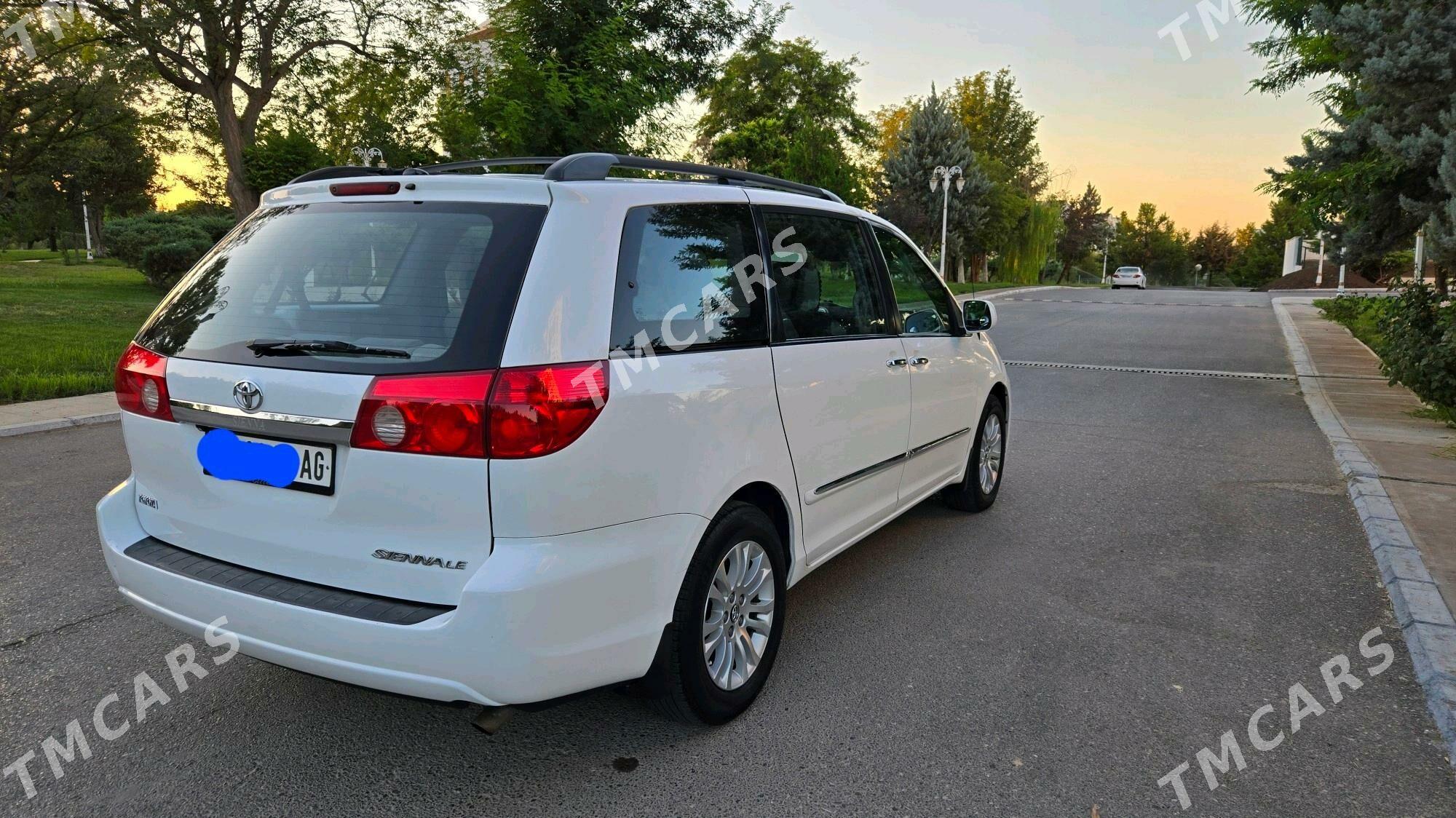 Toyota Sienna 2009 - 275 000 TMT - Aşgabat - img 3