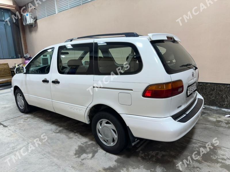 Toyota Sienna 2000 - 170 000 TMT - Aşgabat - img 4