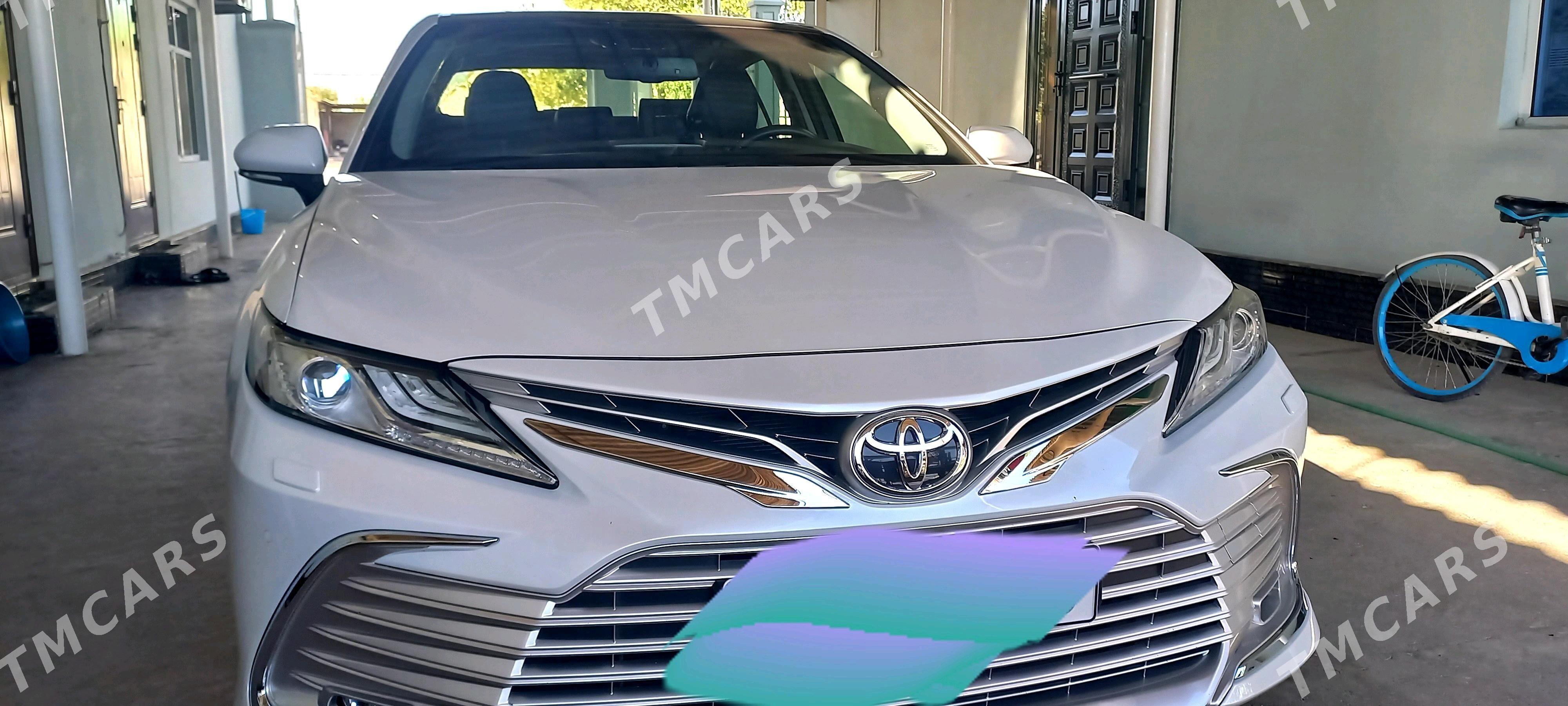 Toyota Camry 2022 - 640 000 TMT - Aşgabat - img 2