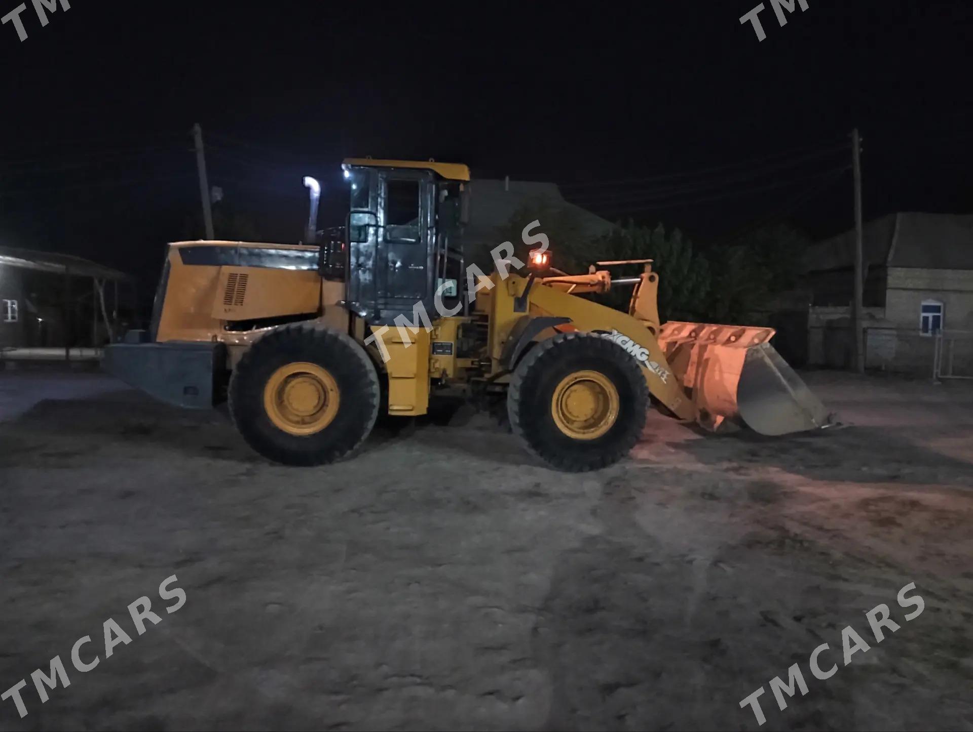 XCMG LW500F 2012 - 500 000 TMT - Мары - img 2