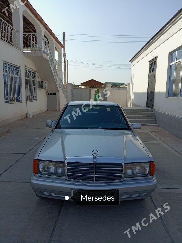 Mercedes-Benz 190E 1990 - 30 000 TMT - Balkanabat - img 5