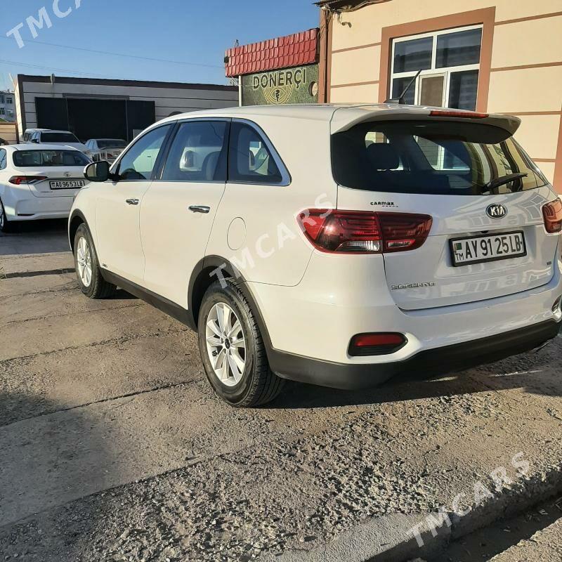 Kia Sorento 2019 - 340 000 TMT - Туркменабат - img 4