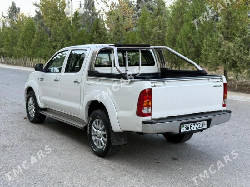 Toyota Hilux 2011 - 292 000 TMT - Гаудан "Б" - img 4