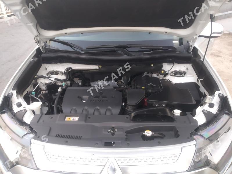 Mitsubishi Outlander 2022 - 300 000 TMT - Ашхабад - img 4