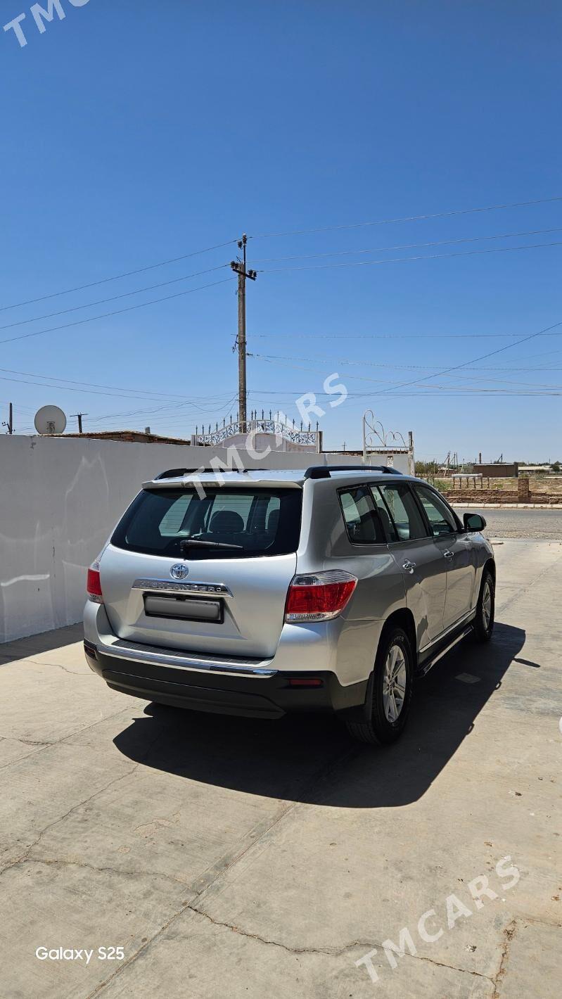 Toyota Highlander 2011 - 310 000 TMT - Серахс - img 2