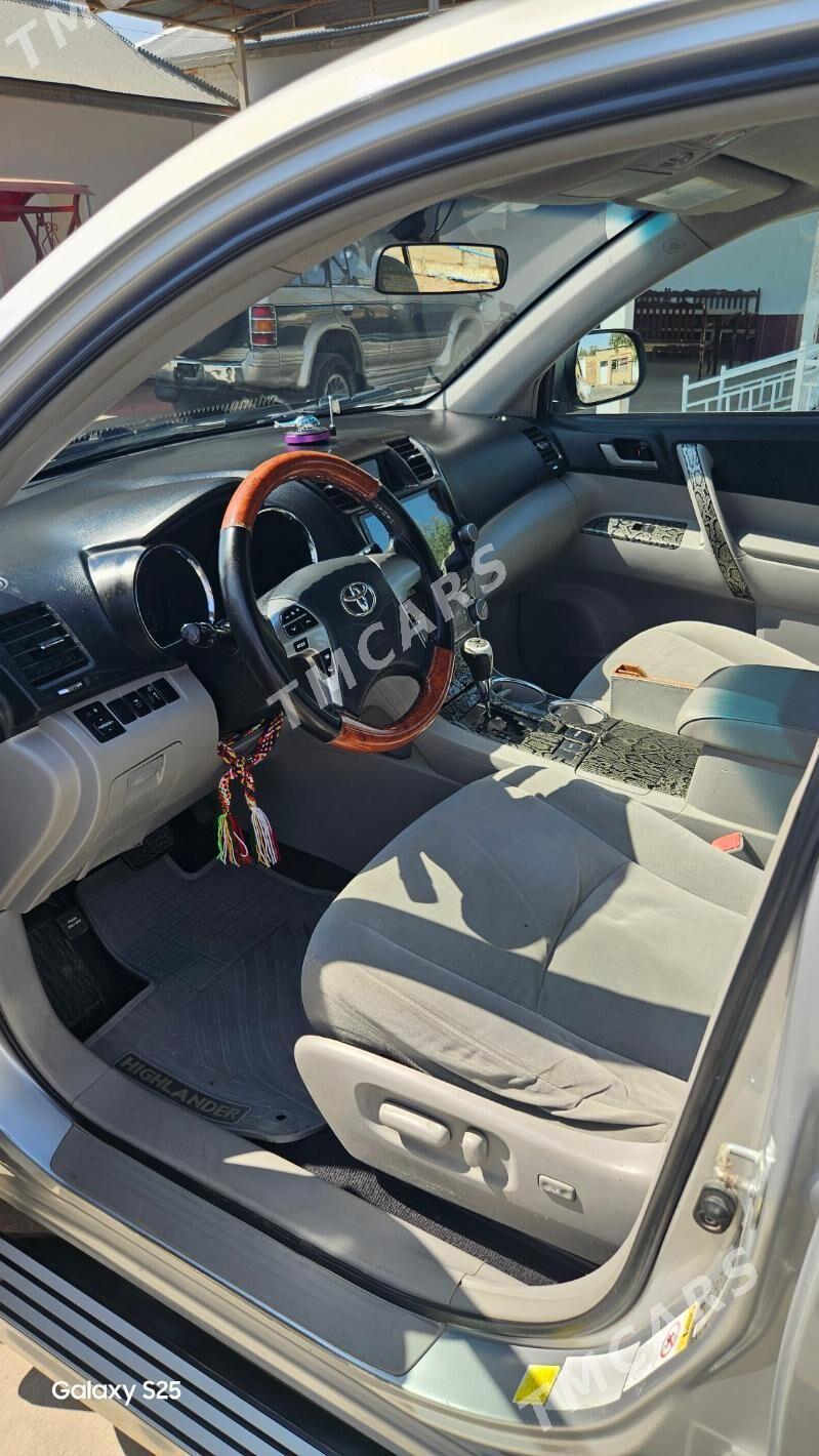 Toyota Highlander 2011 - 310 000 TMT - Серахс - img 8