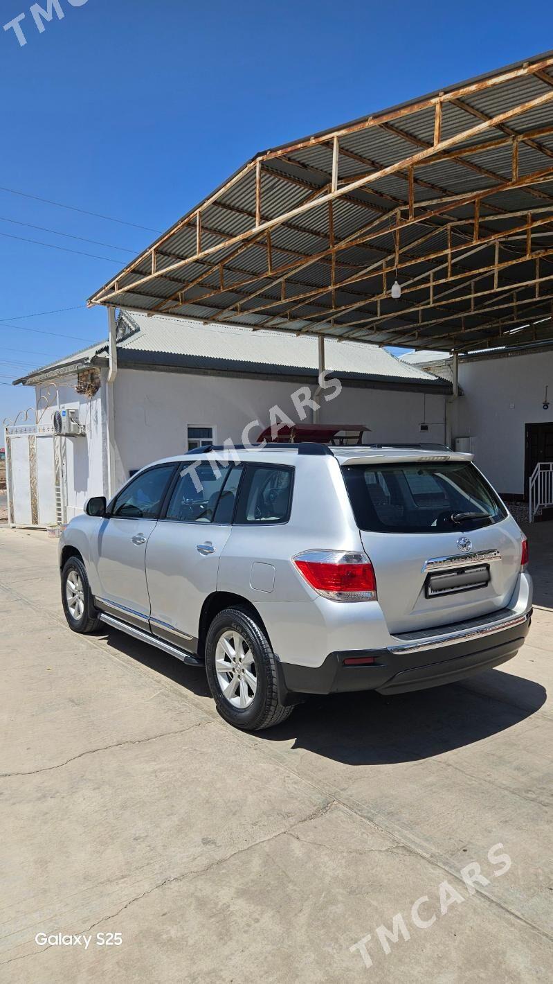 Toyota Highlander 2011 - 310 000 TMT - Серахс - img 5