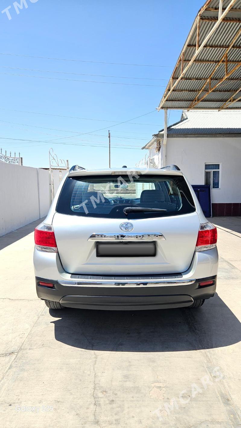 Toyota Highlander 2011 - 310 000 TMT - Серахс - img 3