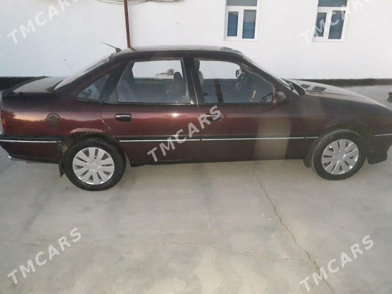 Opel Vectra 1990 - 45 000 TMT - Saýat - img 8