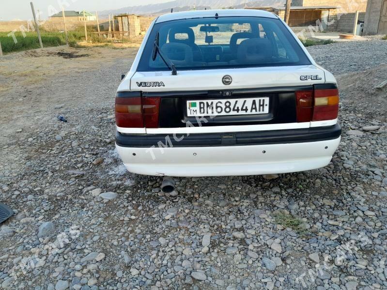 Opel Vectra 1994 - 35 000 TMT - Яшлык - img 2