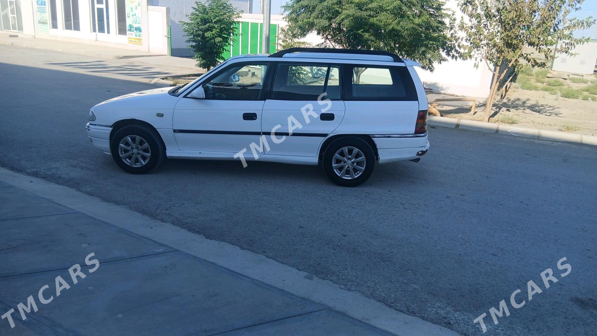 Opel Astra 1995 - 40 000 TMT - Bäherden - img 2