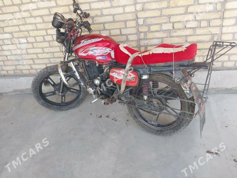 Fekon FK200-14G 2011 - 9 000 TMT - Дянев - img 3