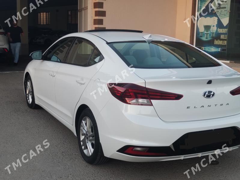 Hyundai Elantra 2020 - 240 000 TMT - Мары - img 3