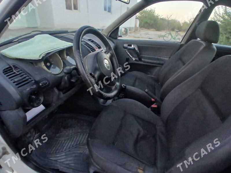 Volkswagen Polo 2001 - 35 000 TMT - Гёкдепе - img 5