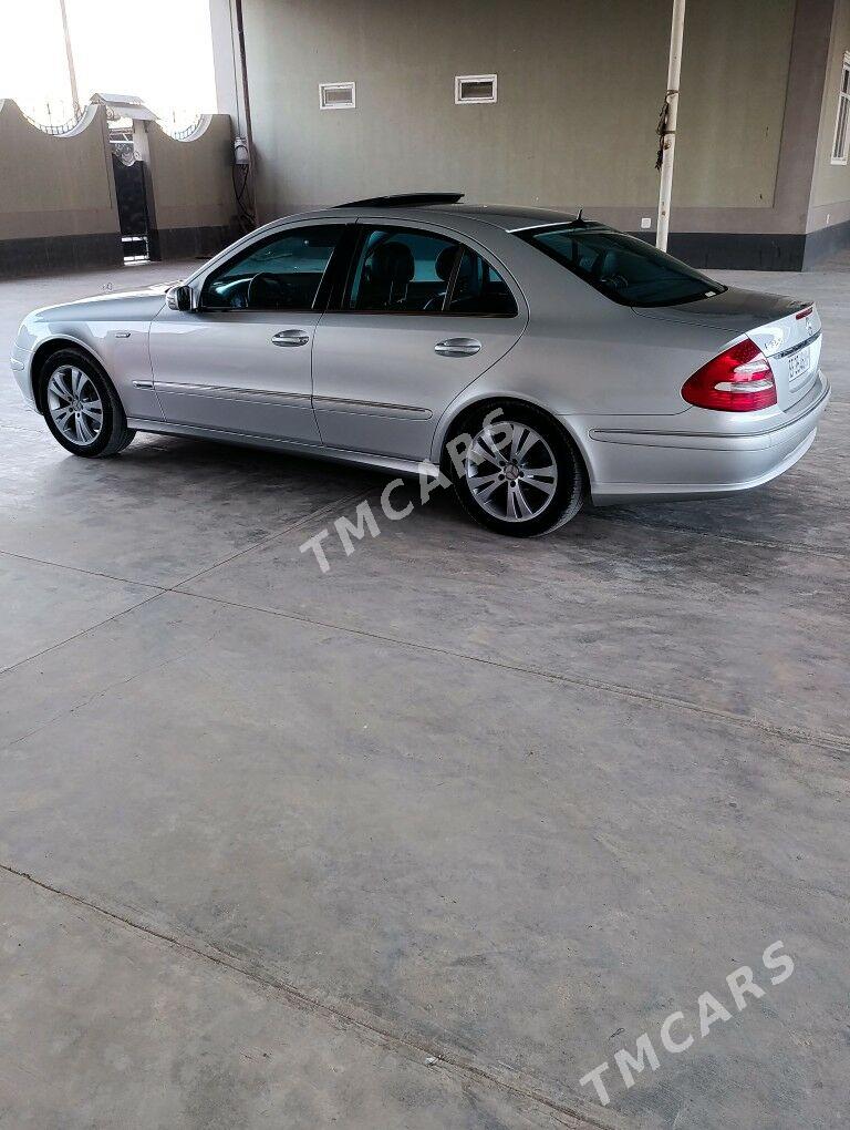 Mercedes-Benz E350 2006 - 145 000 TMT - Mary - img 4