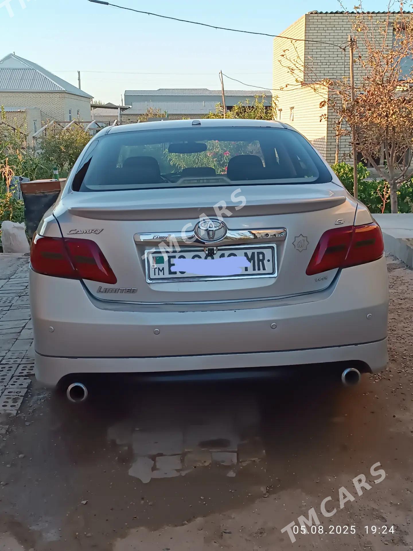 Toyota Camry 2011 - 140 000 TMT - Мары - img 4