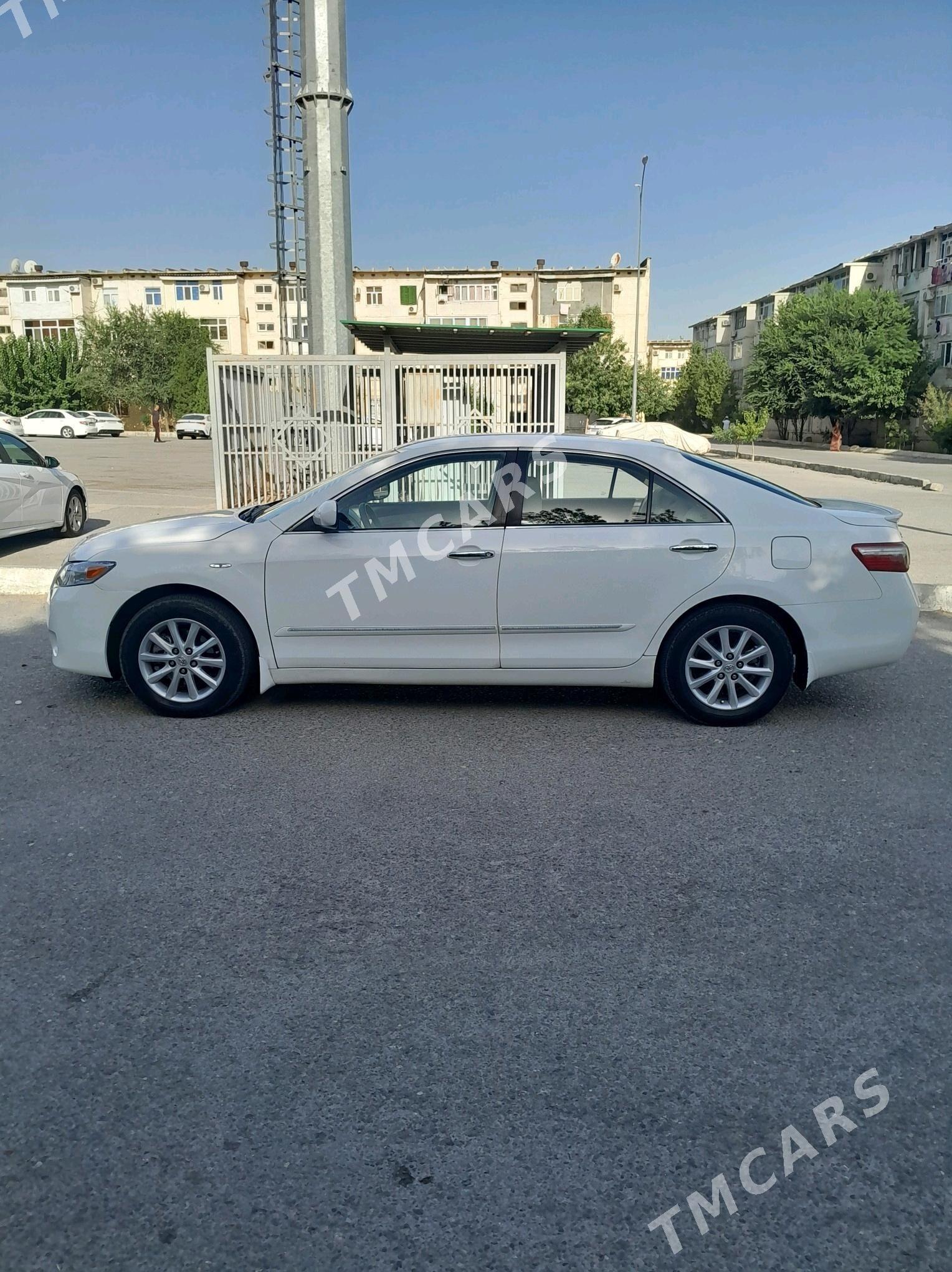 Toyota Camry 2008 - 156 000 TMT - 6 мкр - img 3