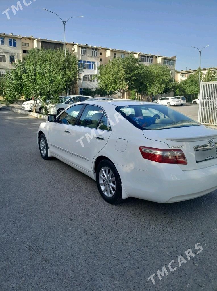 Toyota Camry 2008 - 156 000 TMT - 6 мкр - img 2