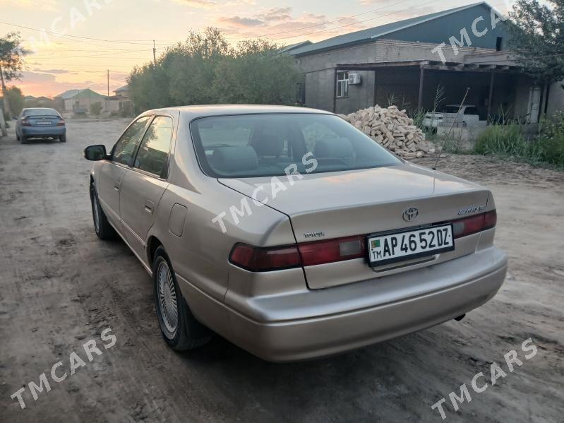 Toyota Camry 1999 - 131 000 TMT - Köneürgenç - img 4