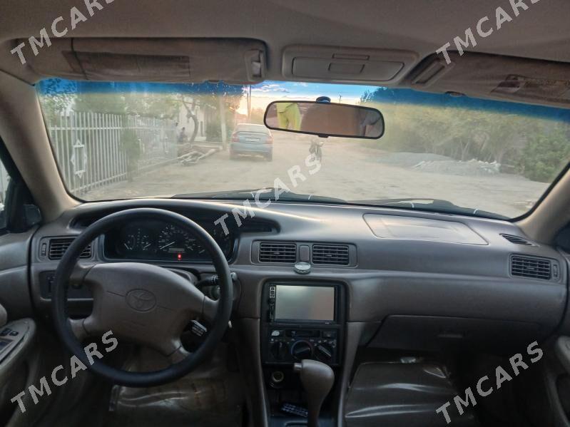 Toyota Camry 1999 - 131 000 TMT - Köneürgenç - img 5