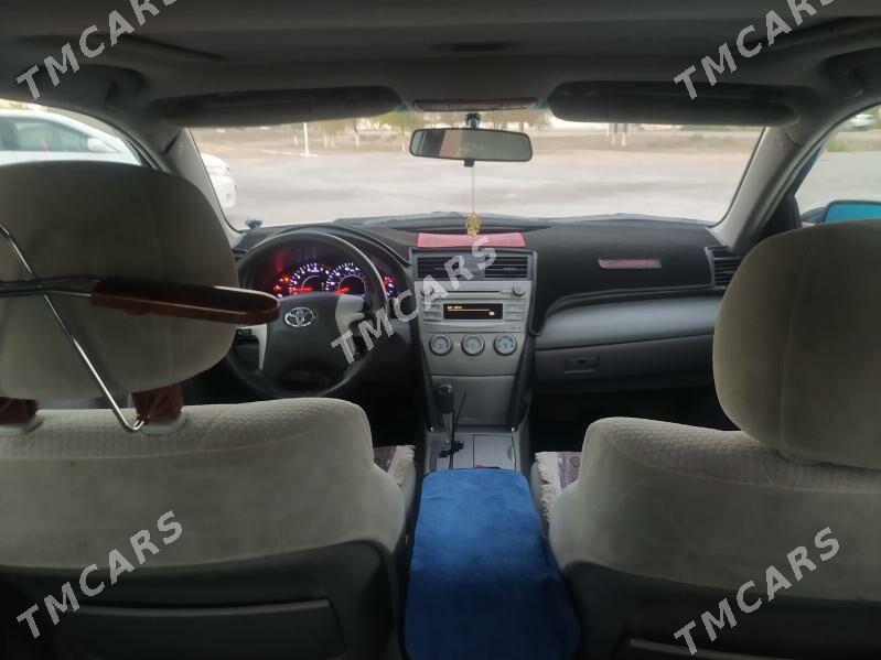 Toyota Camry 2009 - 210 000 TMT - Гурбансолтан Едже - img 5