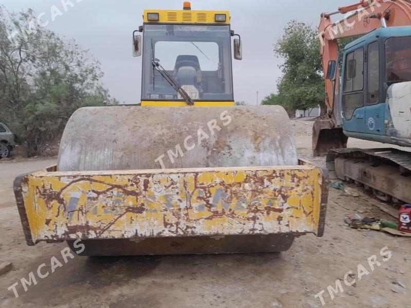 JCB 3CX ECO 2002 - 400 000 TMT - Ак-Бугдайский этрап - img 3