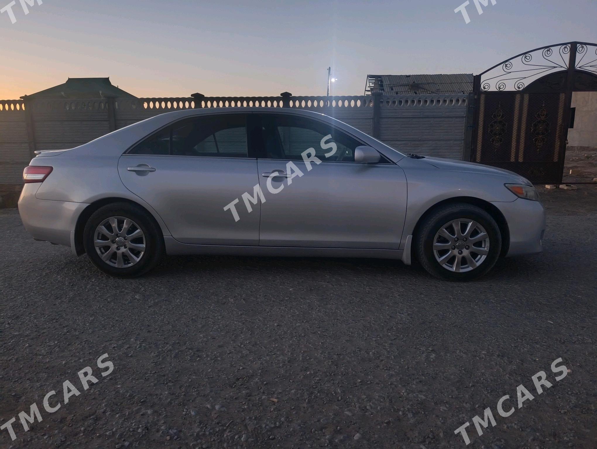 Toyota Camry 2010 - 220 000 TMT - Baýramaly - img 6