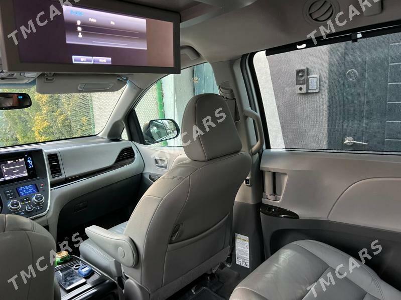 Toyota Sienna 2017 - 440 000 TMT - Туркменбаши - img 5