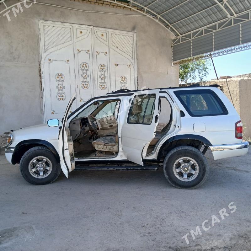 Nissan Pathfinder 1997 - 60 000 TMT - Gurbansoltan Eje - img 3