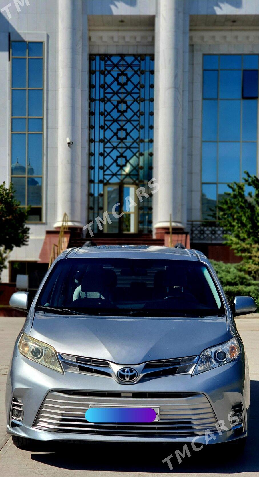 Toyota Sienna 2017 - 345 000 TMT - Туркменабат - img 2