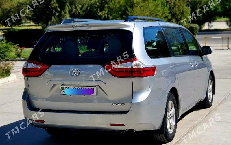 Toyota Sienna 2017 - 345 000 TMT - Туркменабат - img 6