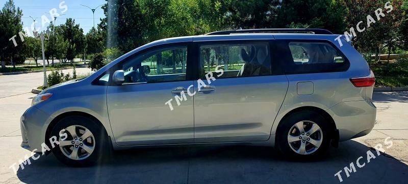 Toyota Sienna 2017 - 345 000 TMT - Туркменабат - img 7