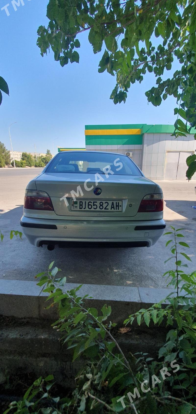 BMW E39 2002 - 100 000 TMT - Aşgabat - img 3