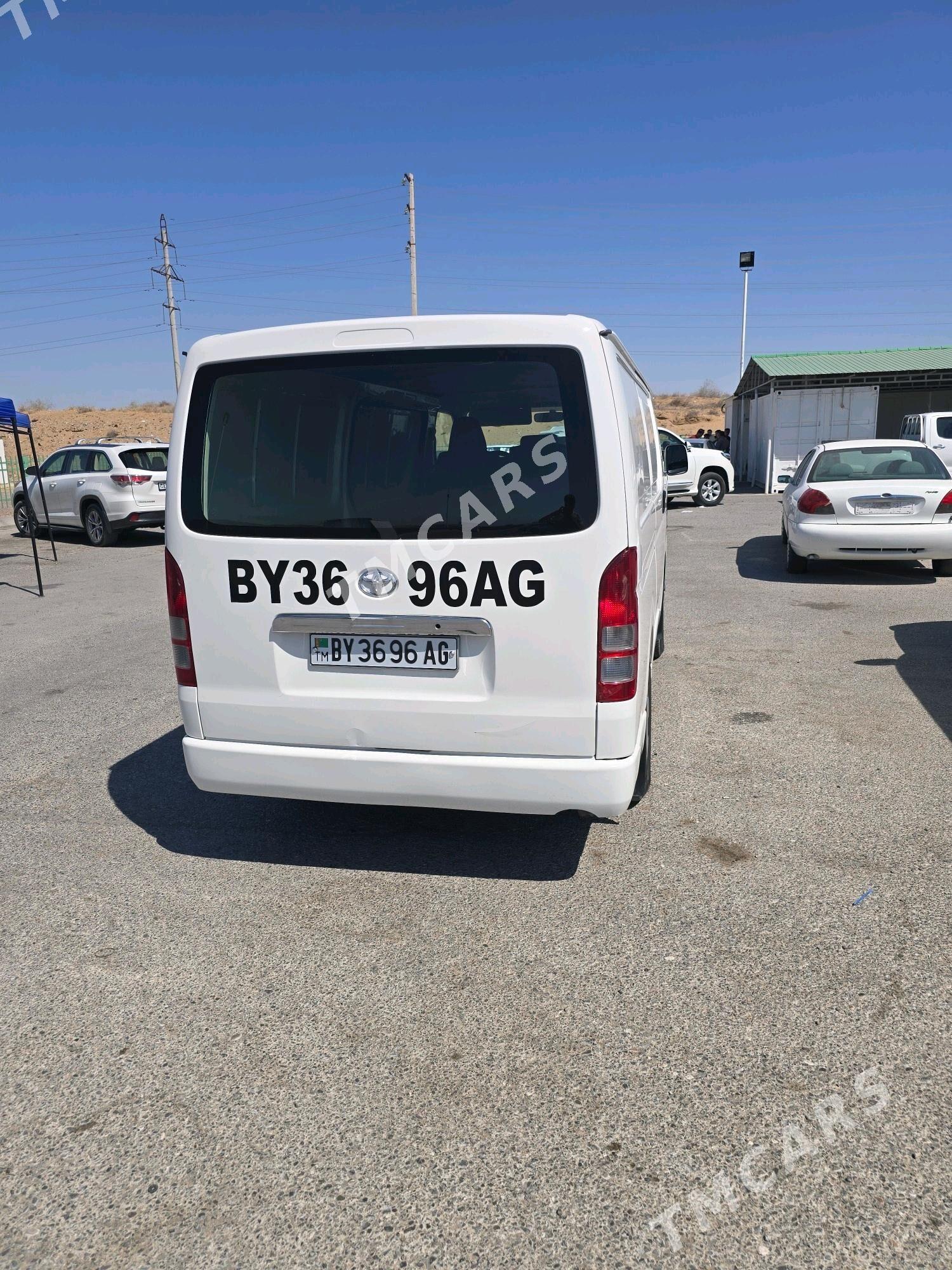 Toyota Hiace 2010 - 300 000 TMT - Туркменабат - img 4